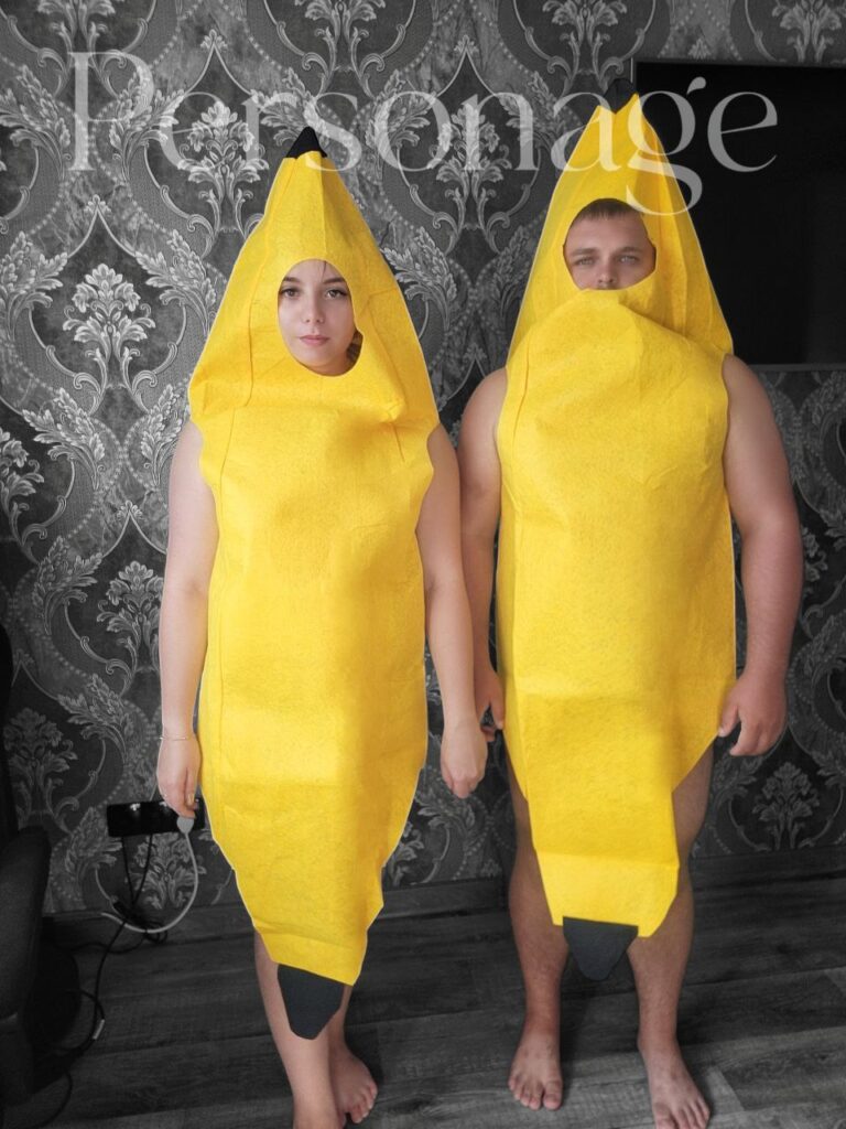 Костюм Банана унісекс яскраво-жовтого кольору, підходить для дорослих парних виступів.