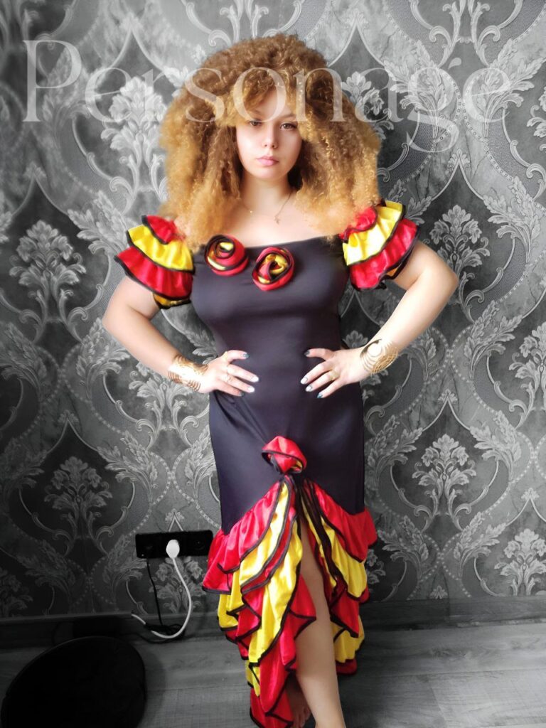 Танцювальна сукня з квітами