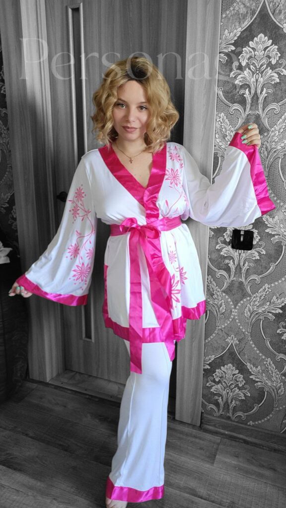 Диско рожеве кімоно