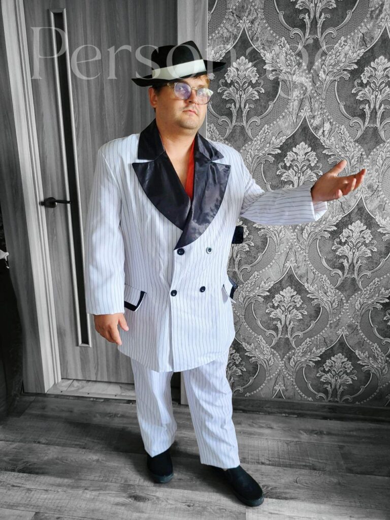 Гангстер, білий костюм