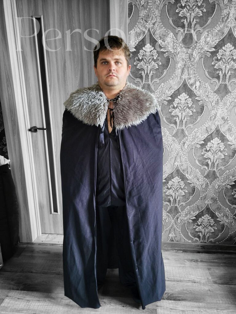 Мантія з хутром