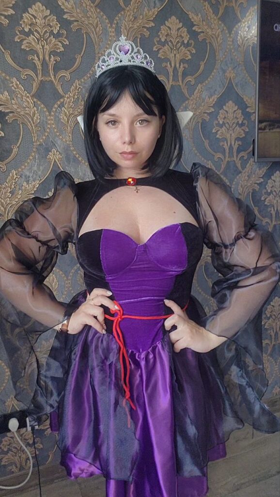 Зла королева, Малефісента, темна відьма